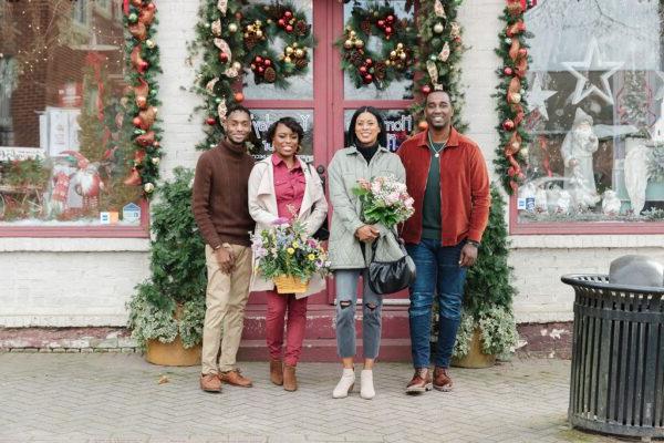 friends shopping during Christmas time